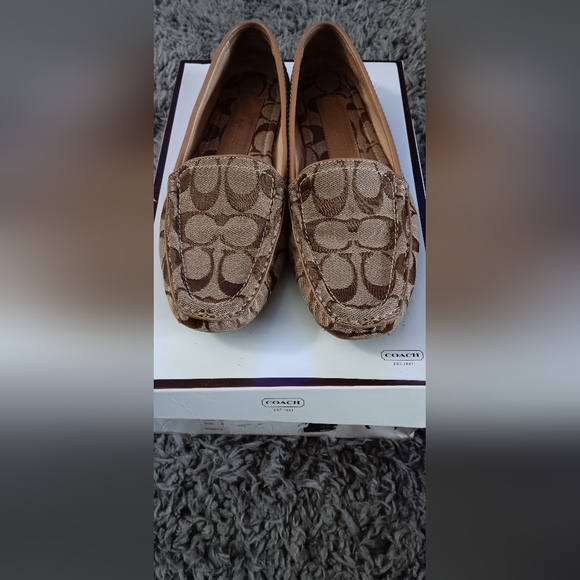 Coach flats - Picture 2 of 16